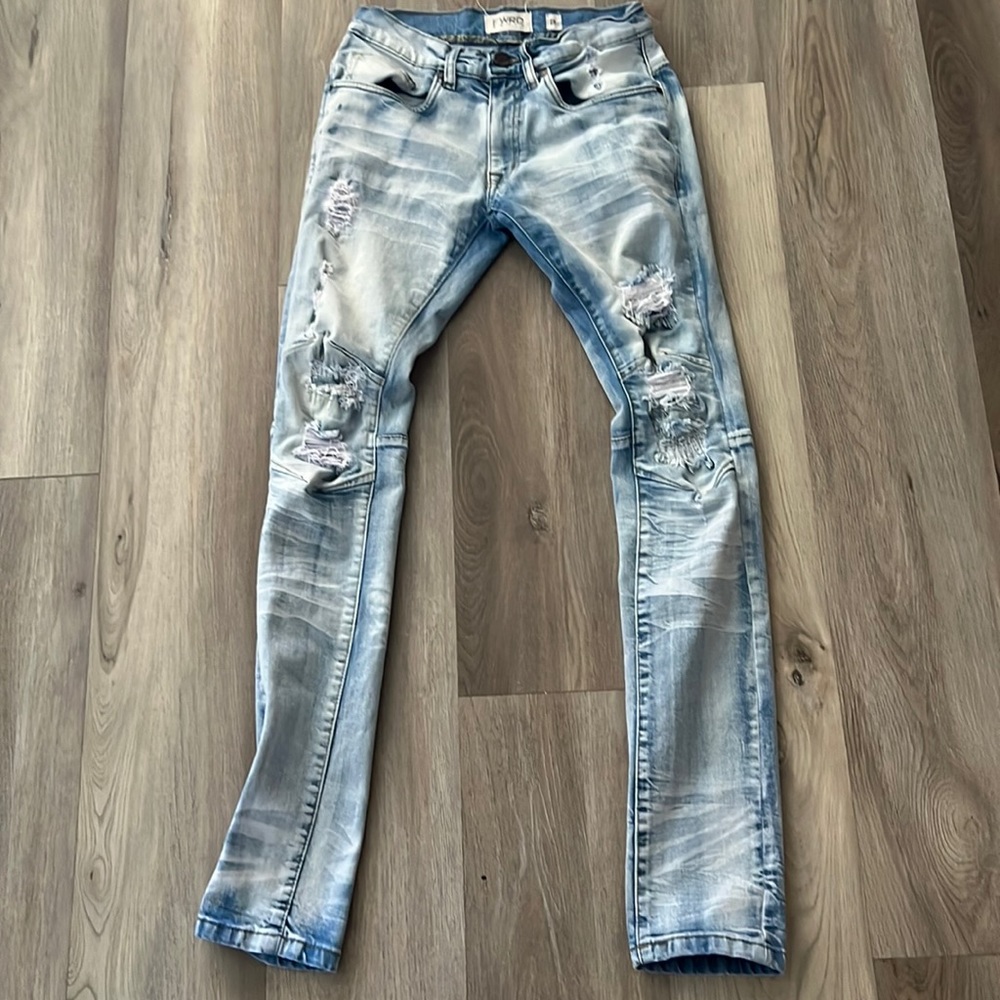 FWRD distressed skinnny jeans 29x32